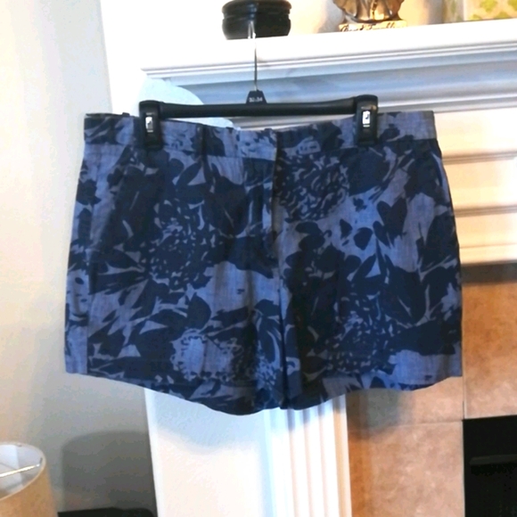 GAP Pants - Gap Tailored Shorts Size 14